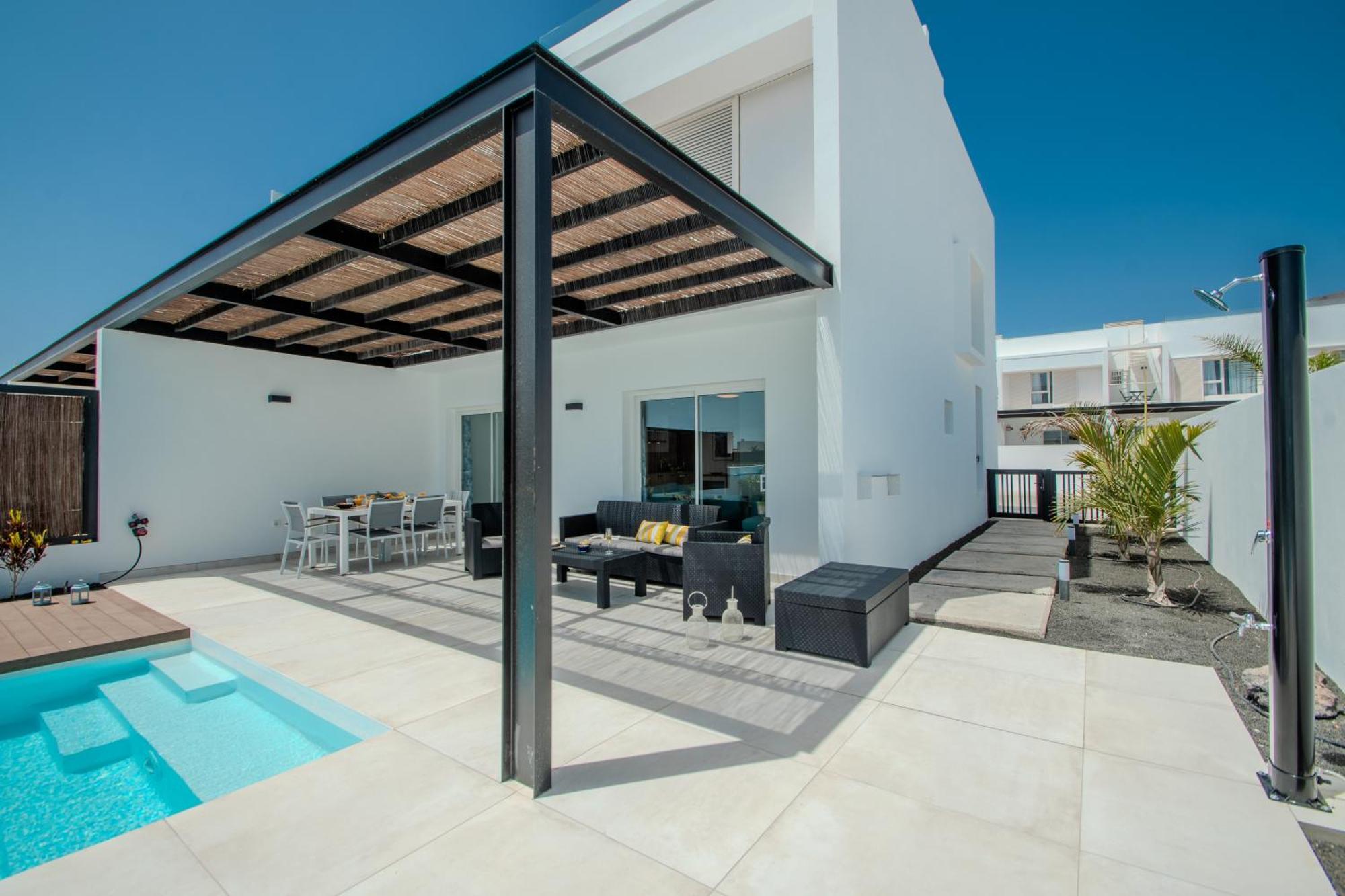 Serena Villa 38 - Heated Pool, Sea Views, Ac, High Speed Internet Playa Blanca  Exterior photo
