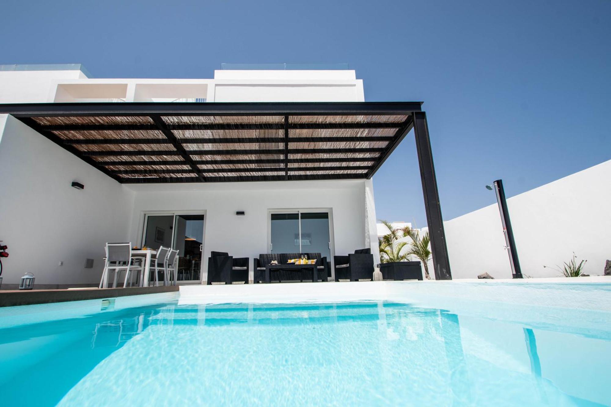 Serena Villa 38 - Heated Pool, Sea Views, Ac, High Speed Internet Playa Blanca  Exterior photo