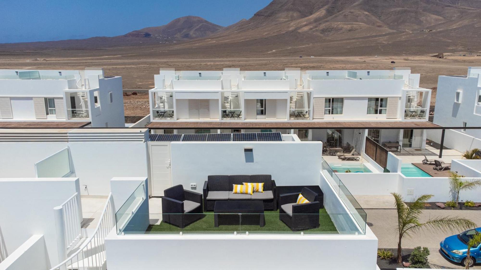 Serena Villa 38 - Heated Pool, Sea Views, Ac, High Speed Internet Playa Blanca  Exterior photo