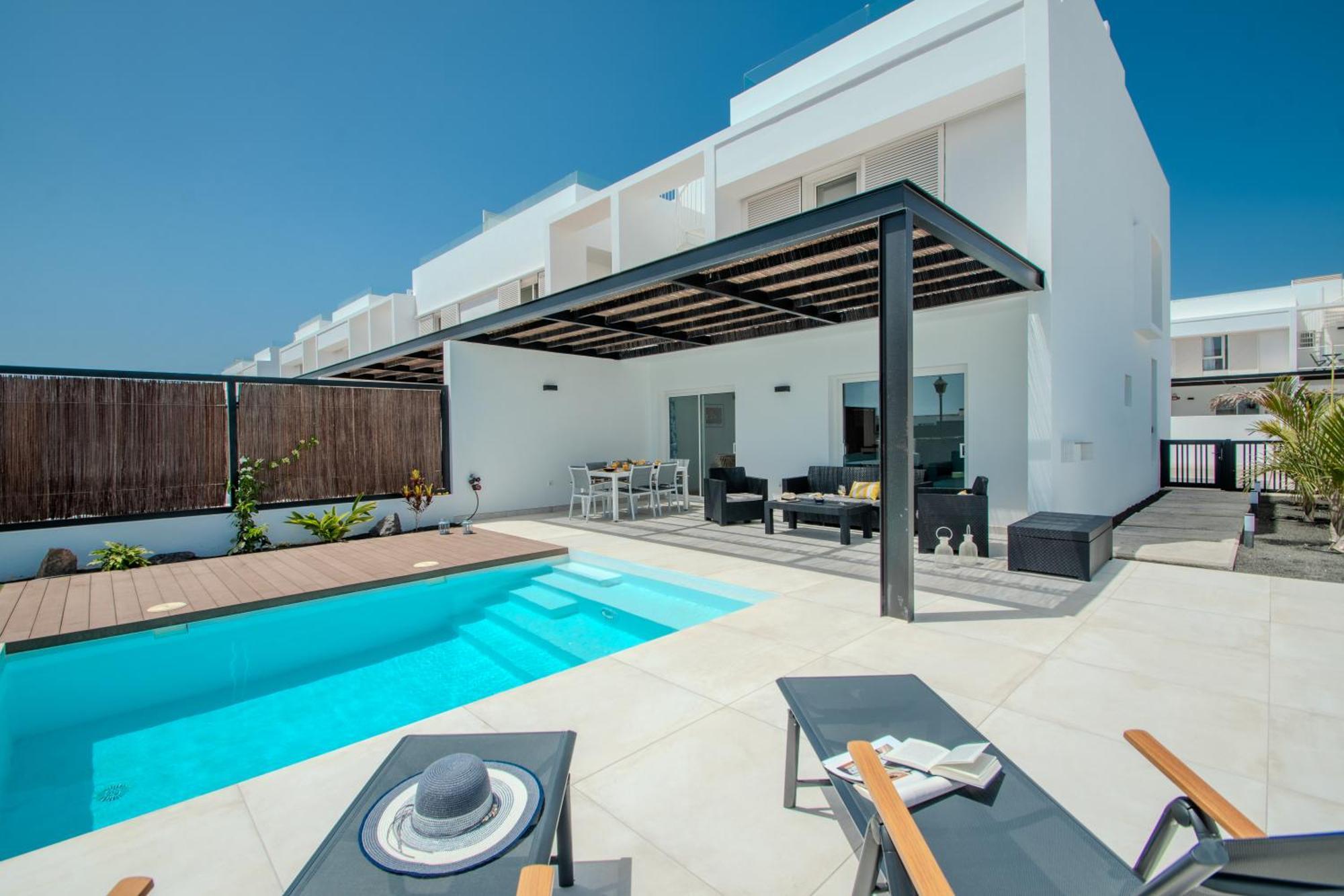 Serena Villa 38 - Heated Pool, Sea Views, Ac, High Speed Internet Playa Blanca  Exterior photo