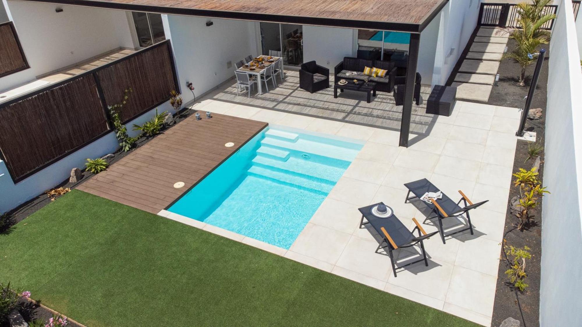 Serena Villa 38 - Heated Pool, Sea Views, Ac, High Speed Internet Playa Blanca  Exterior photo
