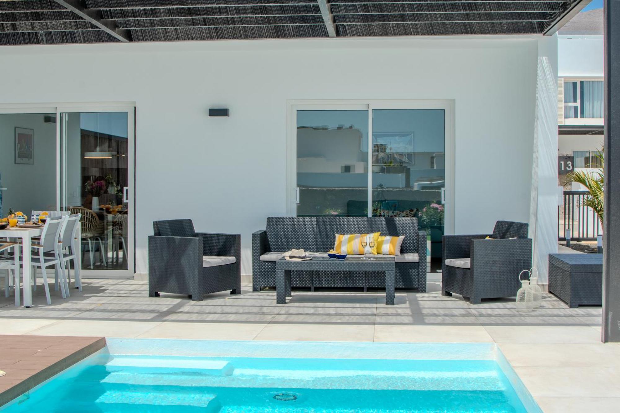 Serena Villa 38 - Heated Pool, Sea Views, Ac, High Speed Internet Playa Blanca  Exterior photo